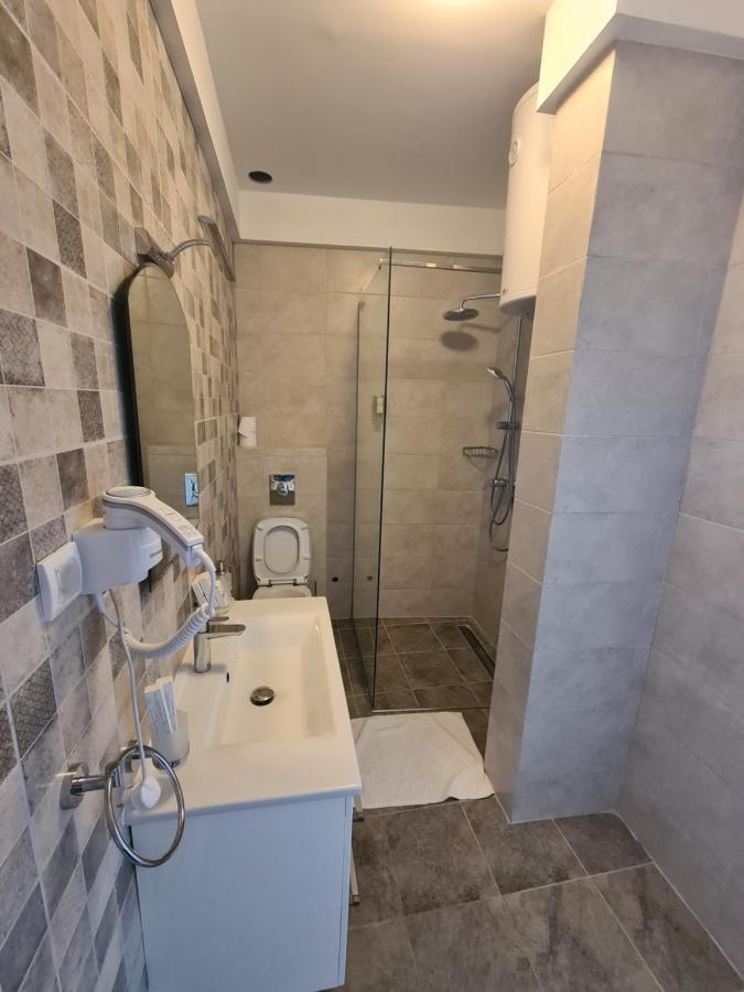 Rustico Apartments 蒂瓦特 外观 照片