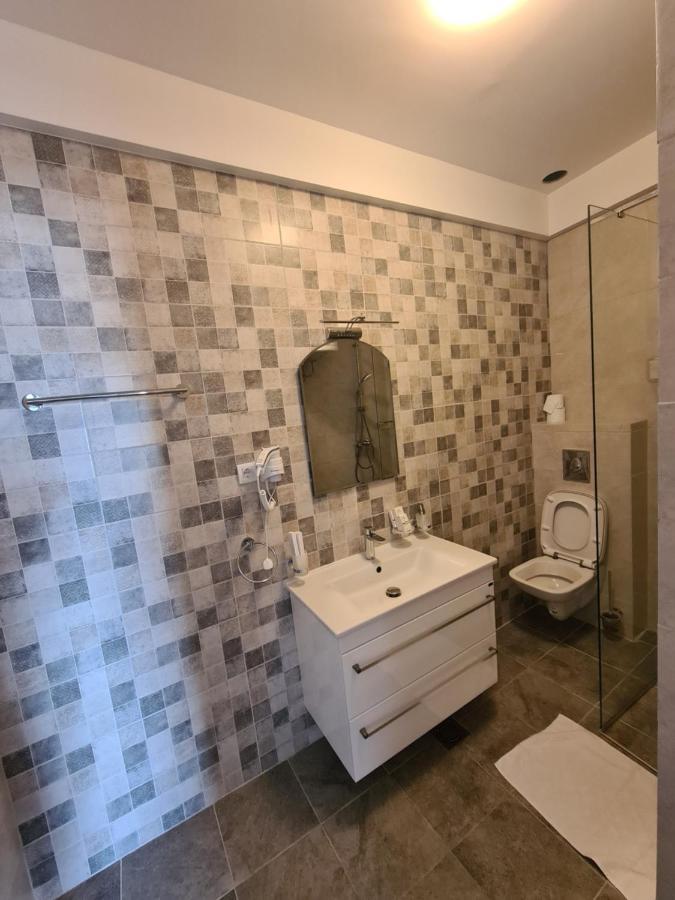 Rustico Apartments 蒂瓦特 外观 照片